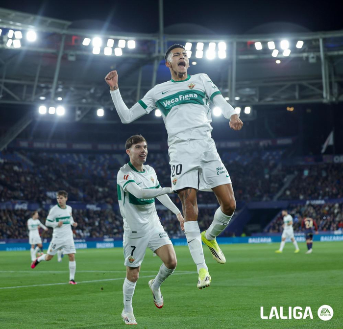 埃尔切前锋阿尔瓦罗：重返皇马故地渴望取胜