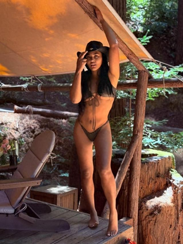 库里停赛陪伴家人庆生 全明星伤病困扰勇士队