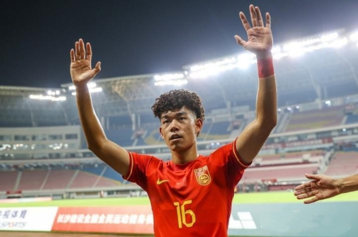 何小珂苏超传闻遭辟谣 将回归青岛西海岸备战中