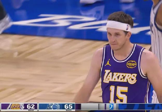 詹姆斯里程碑之夜湖人险胜魔术肯纳德压哨绝杀