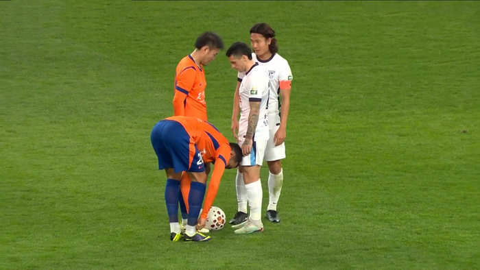 大连英博触底反弹连胜两强 战术调整助力冲击前