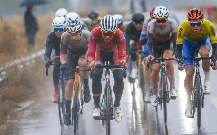雨中苦战利津站：黄衫易主，拉曼2秒险胜夺冠，