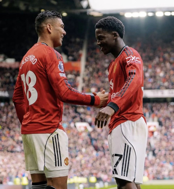 曼联夏窗中场重组引援目标锁定新星梅诺与卡塞